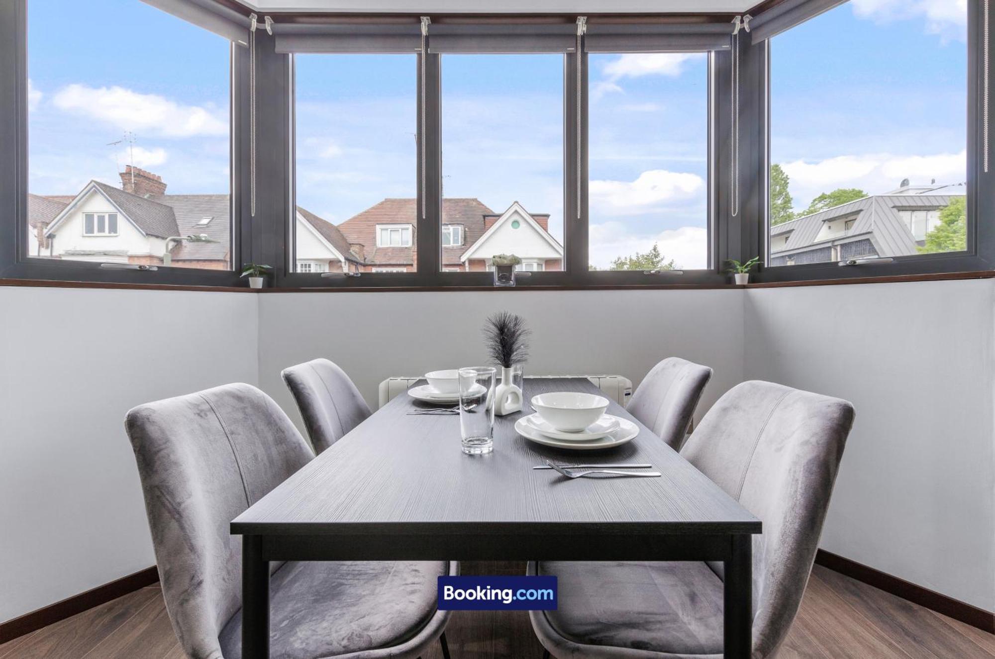 Stylish Studio Apt By Stay Smart Short Lets & Serviced Accommodation Woodstock With Free Wifi Londyn Zewnętrze zdjęcie