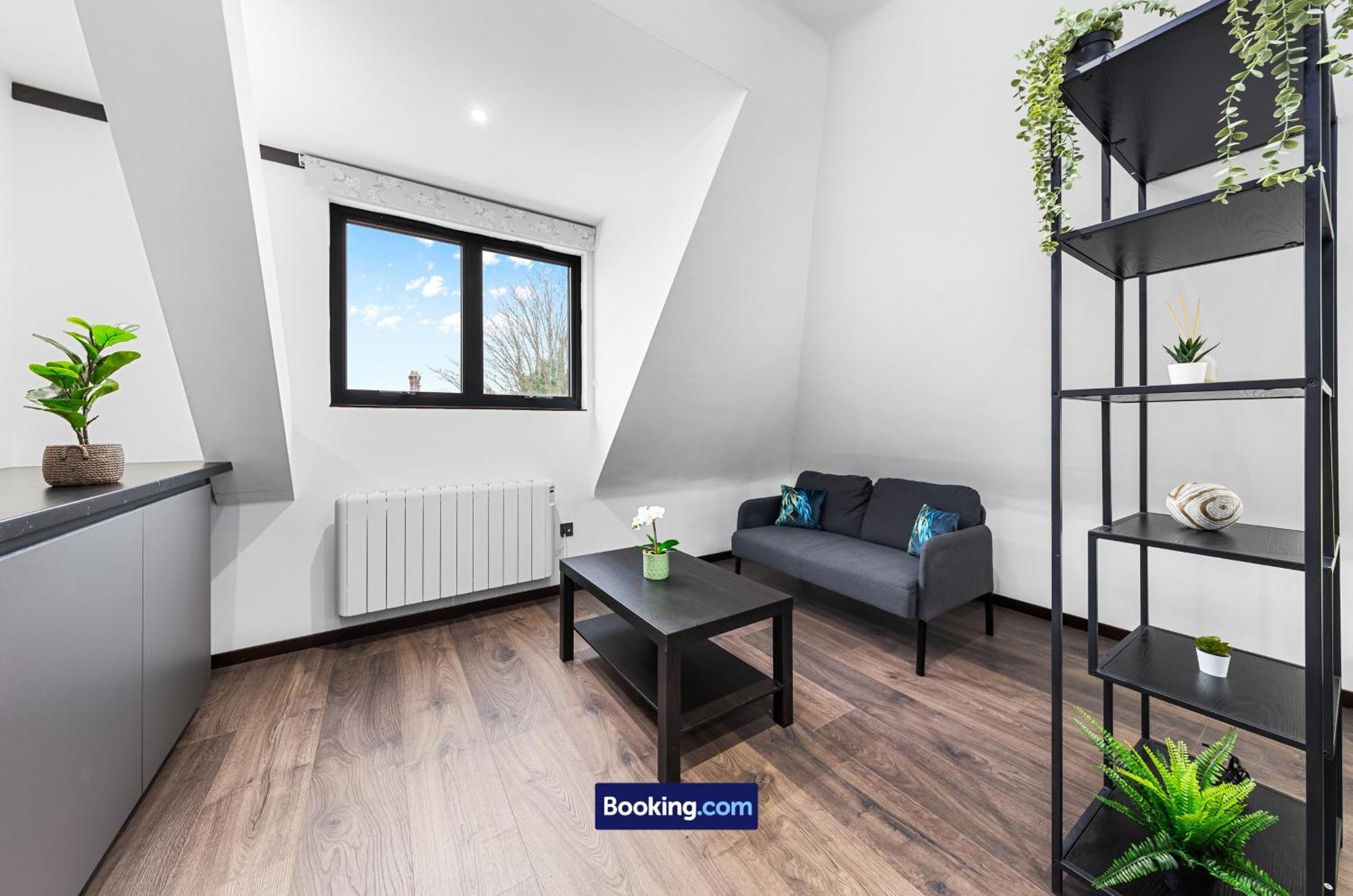 Stylish Studio Apt By Stay Smart Short Lets & Serviced Accommodation Woodstock With Free Wifi Londyn Zewnętrze zdjęcie
