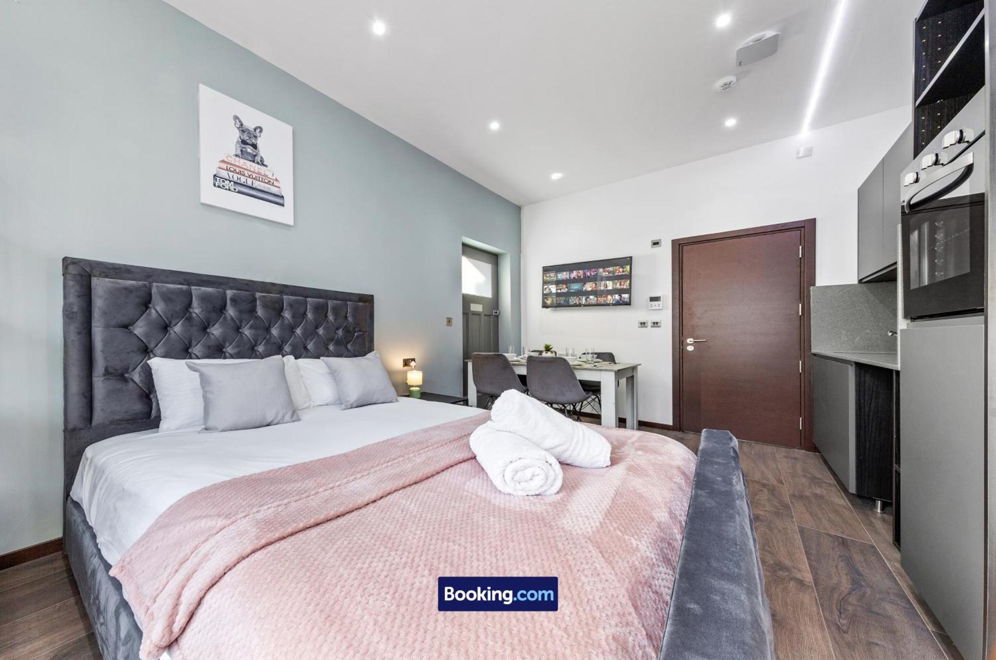 Stylish Studio Apt By Stay Smart Short Lets & Serviced Accommodation Woodstock With Free Wifi Londyn Zewnętrze zdjęcie