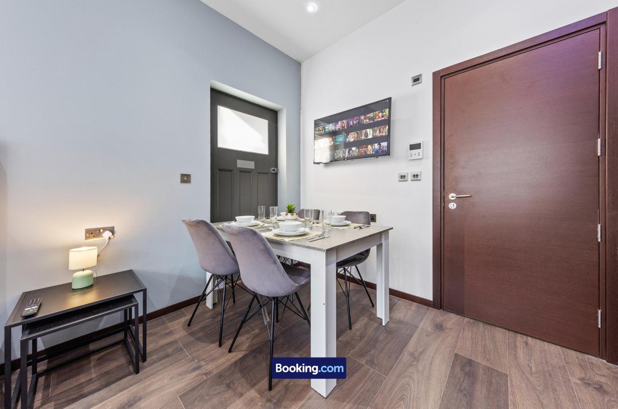 Stylish Studio Apt By Stay Smart Short Lets & Serviced Accommodation Woodstock With Free Wifi Londyn Zewnętrze zdjęcie
