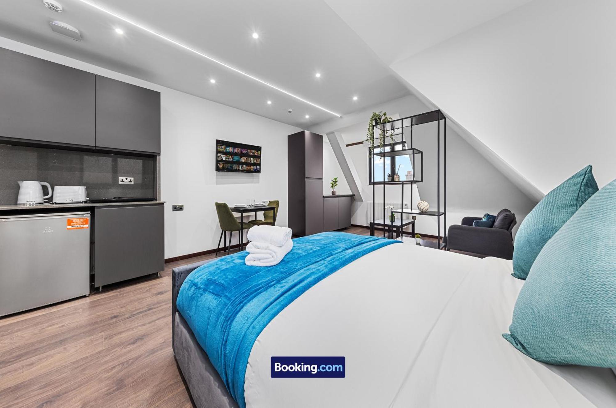 Stylish Studio Apt By Stay Smart Short Lets & Serviced Accommodation Woodstock With Free Wifi Londyn Zewnętrze zdjęcie