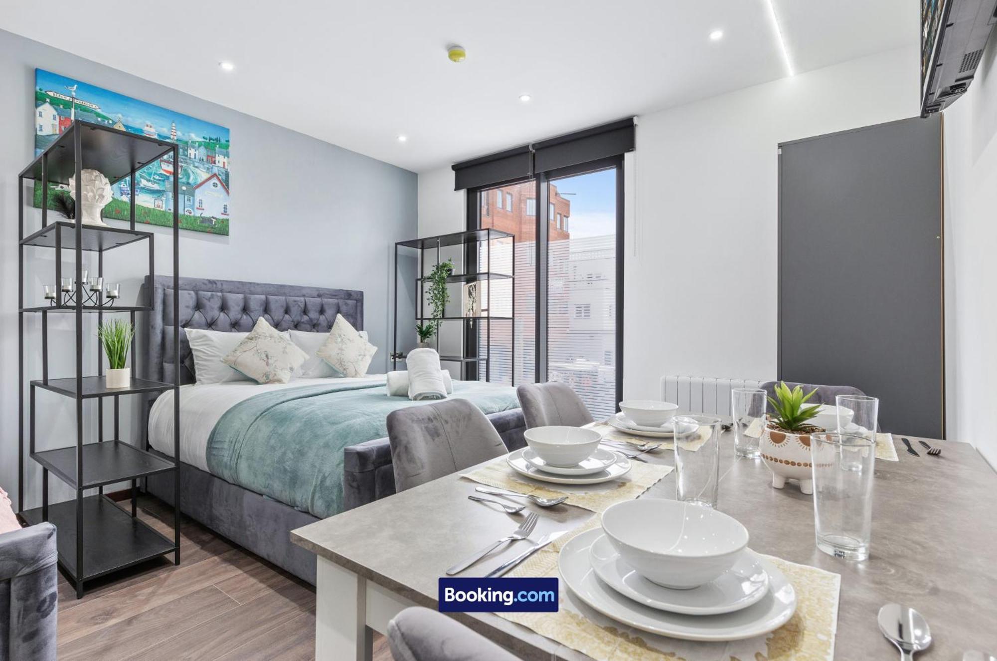 Stylish Studio Apt By Stay Smart Short Lets & Serviced Accommodation Woodstock With Free Wifi Londyn Zewnętrze zdjęcie
